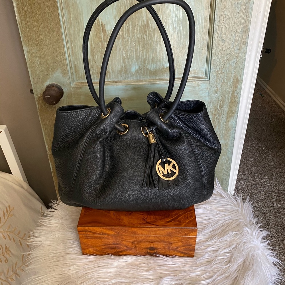 Black pebbled leather Michael Kors purse